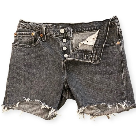 Levi’s 501 CT Sz 26 (2/3) Denim Jeans Shorts Washed Gray Womens Homemade Cutoffs - Picture 1 of 9
